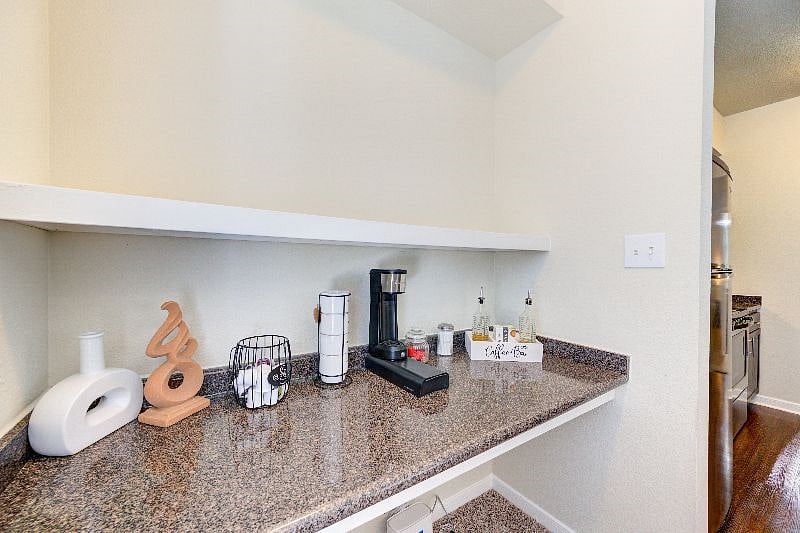 Furnished Finder property 580363_1 photo 7