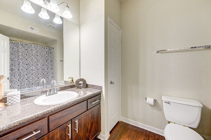 Furnished Finder property 580363_1 photo 11