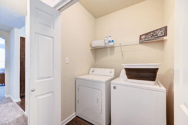 Furnished Finder property 580363_1 photo 12