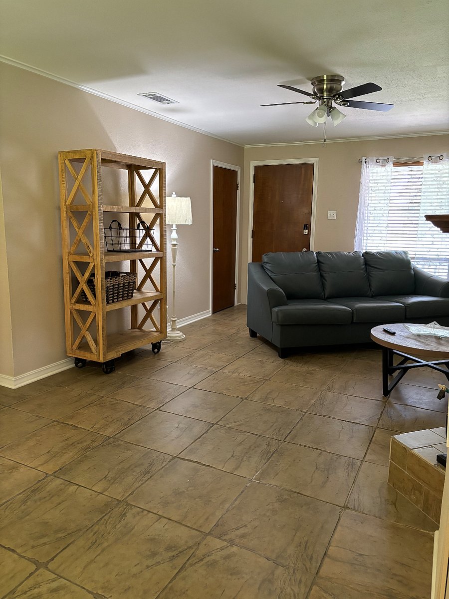 Furnished Finder property 580431_1 photo 3