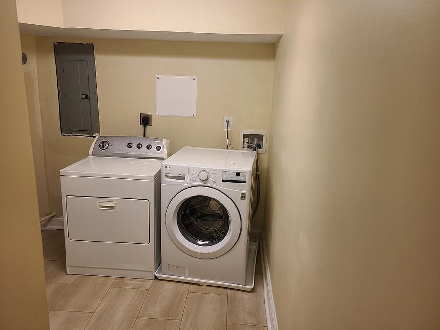 Furnished Finder property 580465_1 photo 3