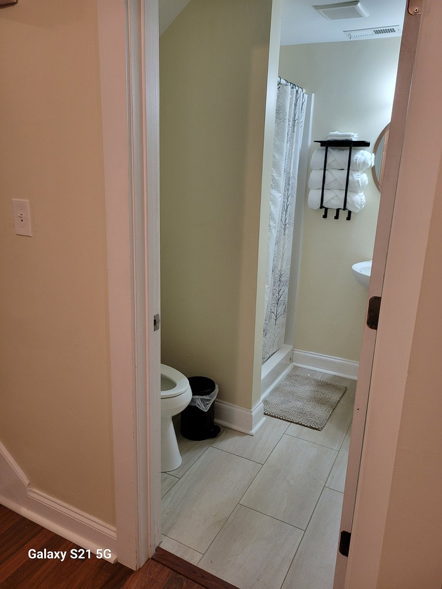 Furnished Finder property 580465_1 photo 8