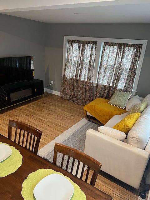Furnished Finder property 580531_1 photo 3