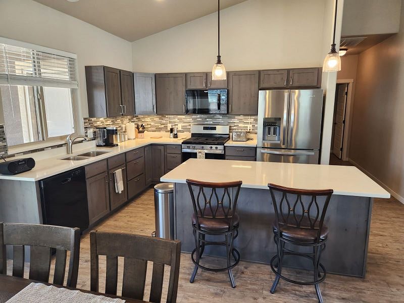 Furnished Finder property 580541_1 photo 3
