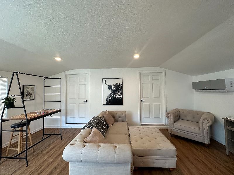 Furnished Finder property 580558_1 photo 3