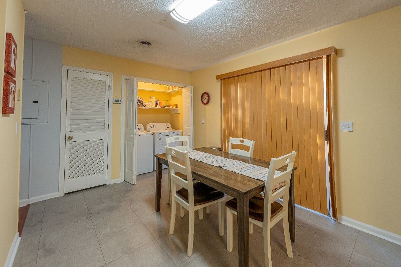 Furnished Finder property 580569_1 photo 11