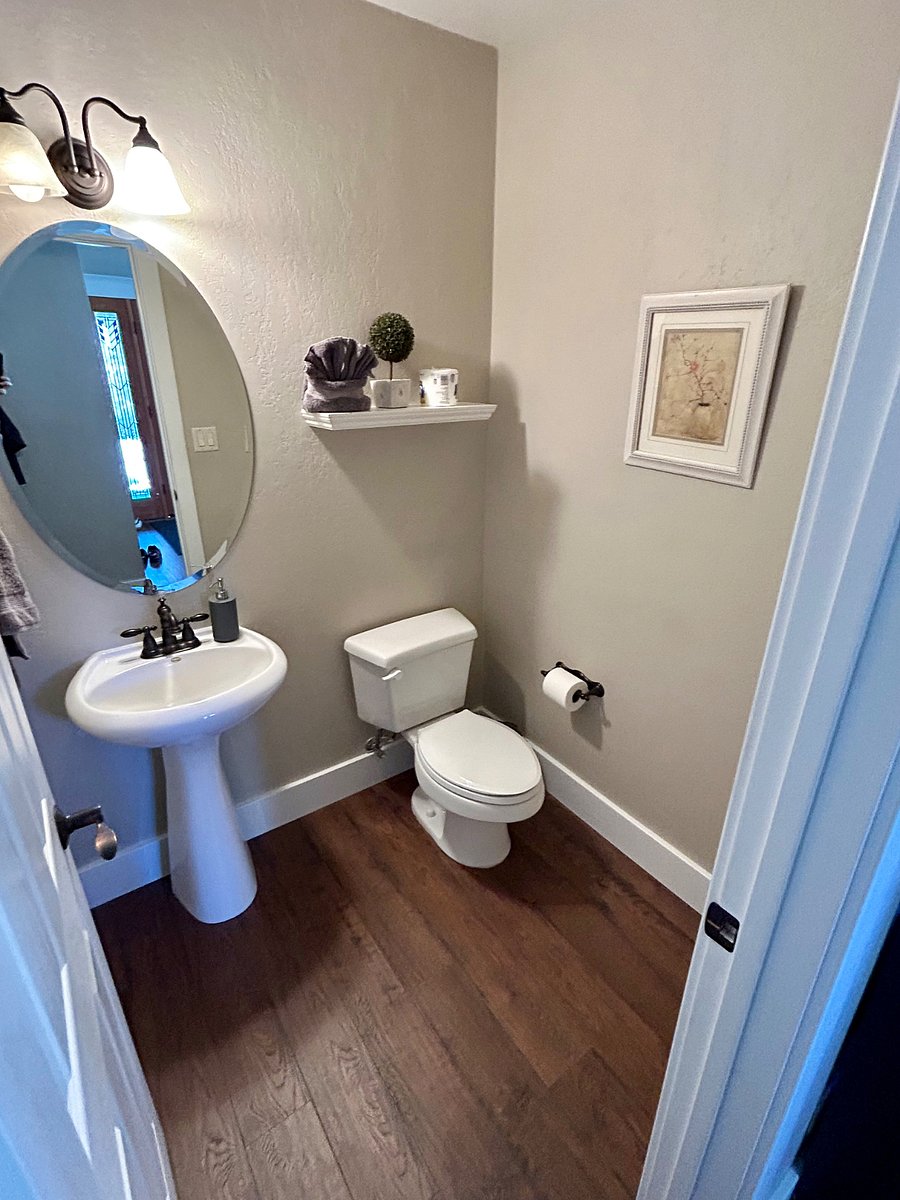 Powder Room downstairs