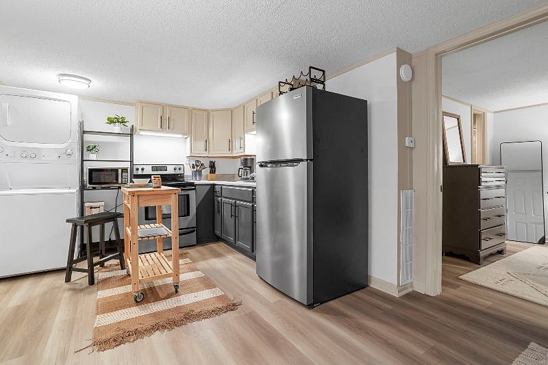 Furnished Finder property 580582_1 photo 3