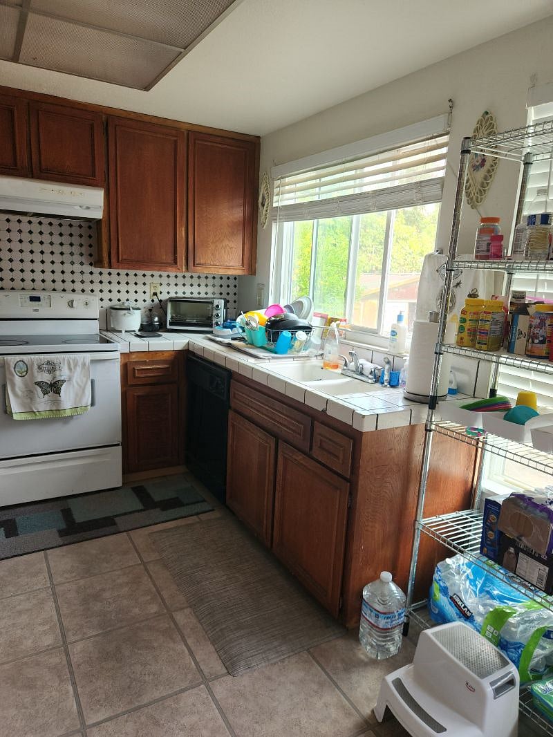 Furnished Finder property 580588_1 photo 9