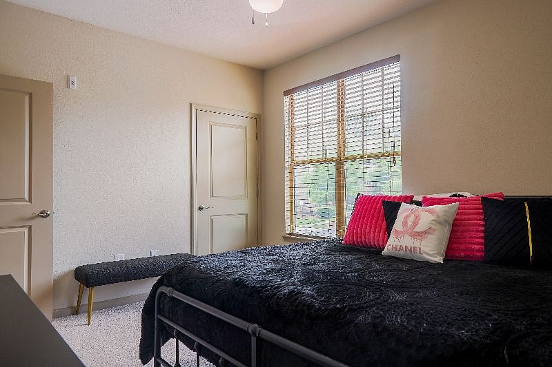 Furnished Finder property 580632_1 photo 3
