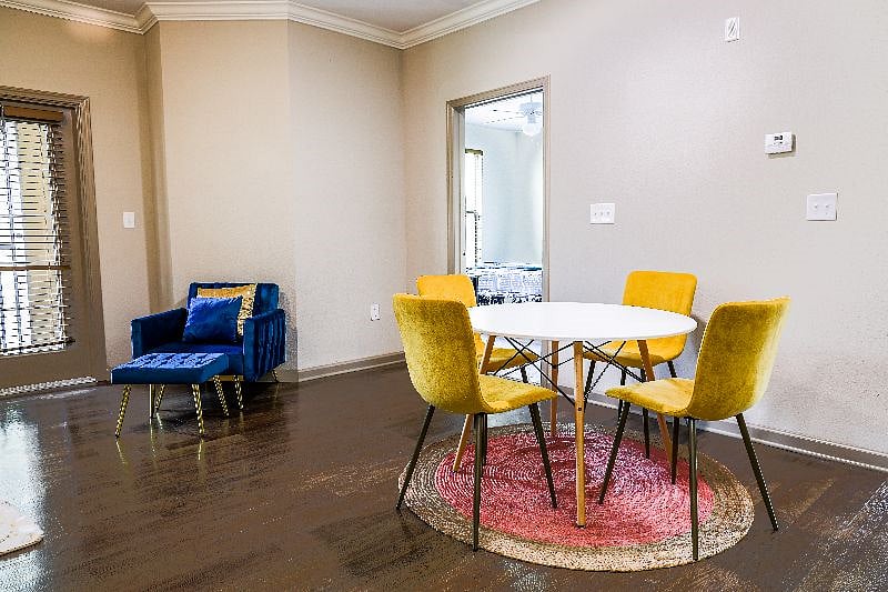 Furnished Finder property 580632_1 photo 7
