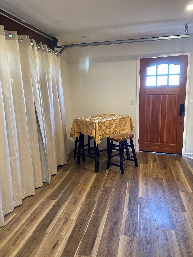 Furnished Finder property 580746_1 photo 3