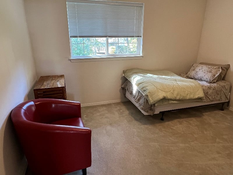 Furnished Finder property 580800_1 photo 10