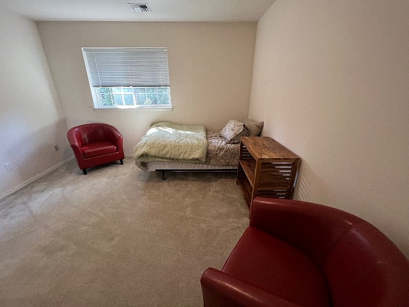 Furnished Finder property 580800_1 photo 12