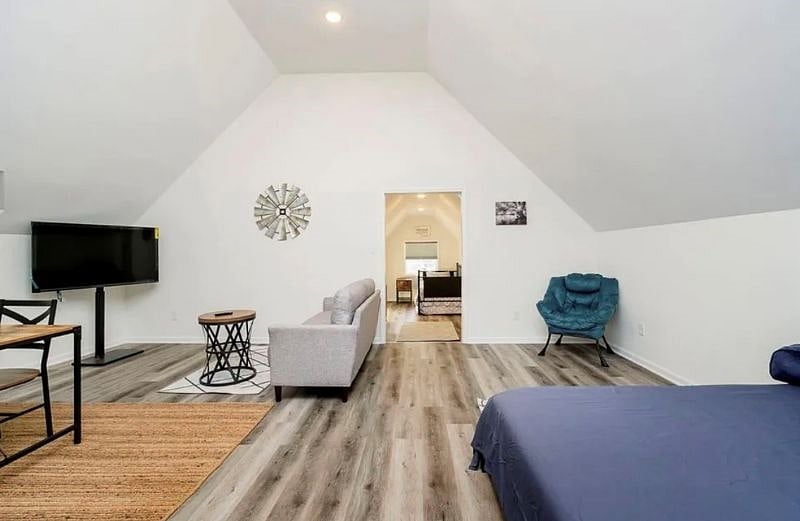 Furnished Finder property 580825_1 photo 3