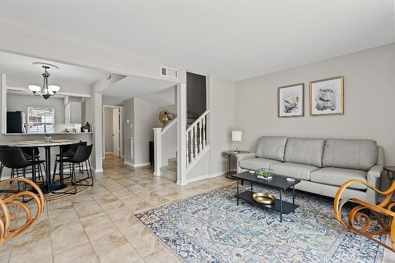 Furnished Finder property 580843_1 photo 9