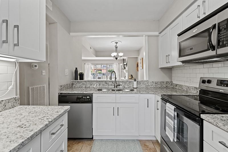 Furnished Finder property 580843_1 photo 10