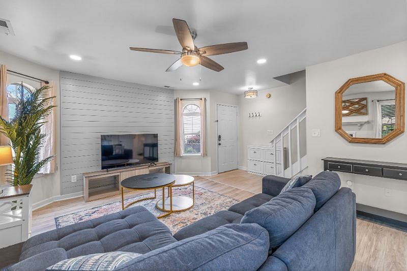 Furnished Finder property 580858_1 photo 7