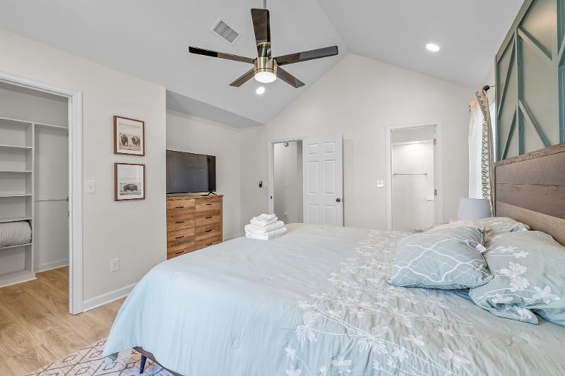 Furnished Finder property 580858_1 photo 18