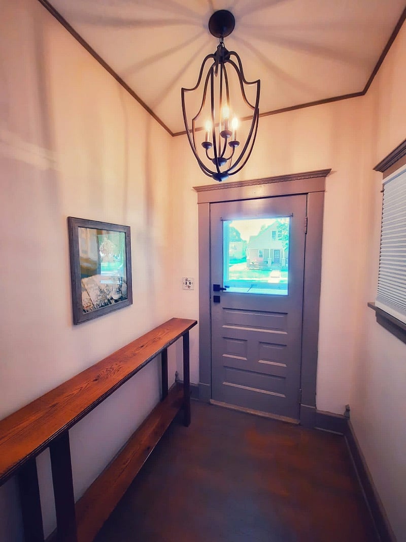 Front entry foyer