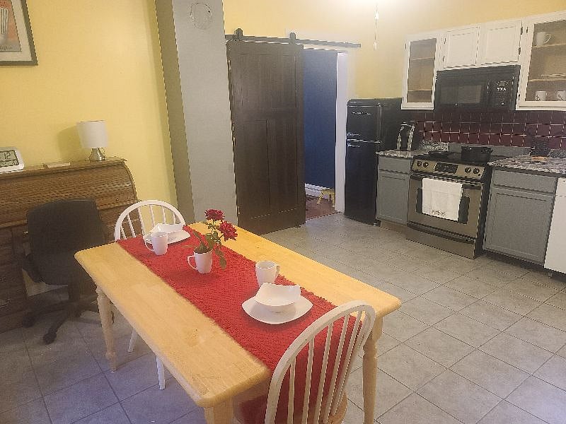 Furnished Finder property 580928_1 photo 3