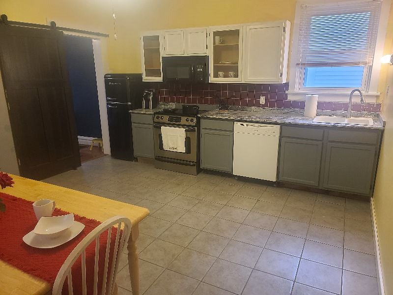 Furnished Finder property 580928_1 photo 10