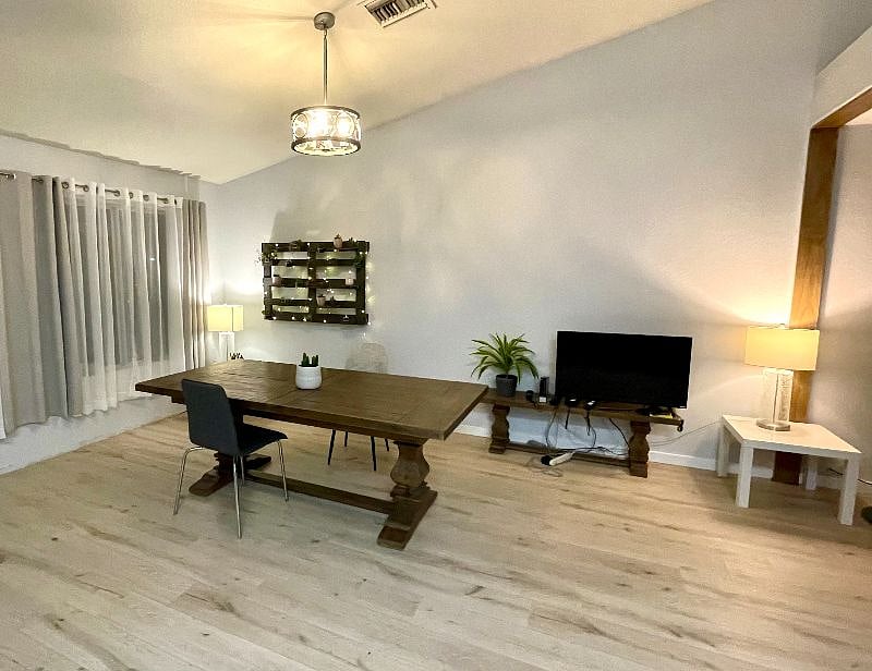 Furnished Finder property 580968_1 photo 4