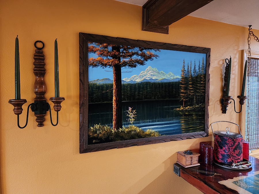 No 1970's cabin is complwte without a velvet painting.