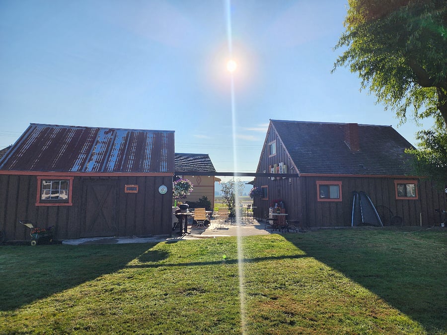 Country Cottage and Beer Barn as seen from the rear