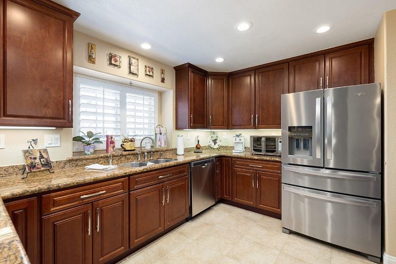 Furnished Finder property 580985_1 photo 8
