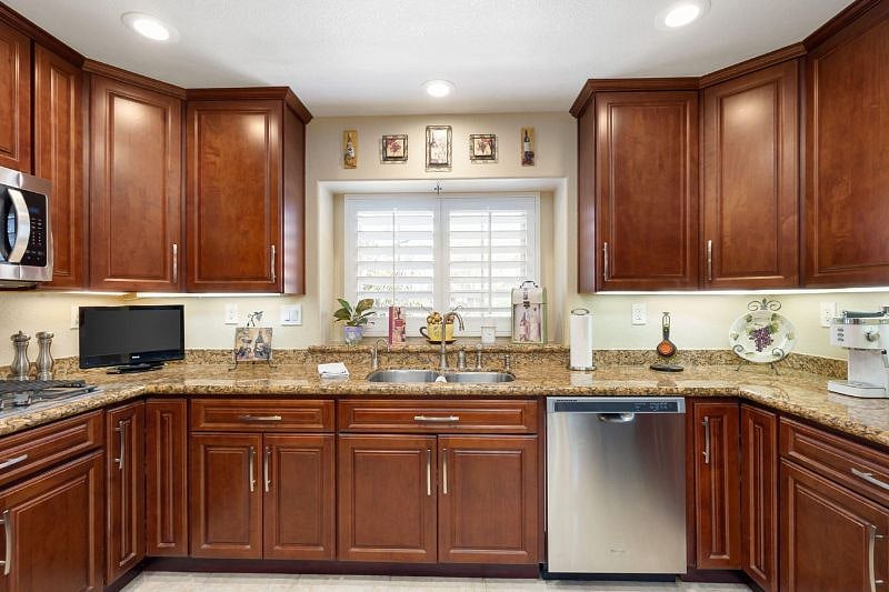 Furnished Finder property 580985_1 photo 9