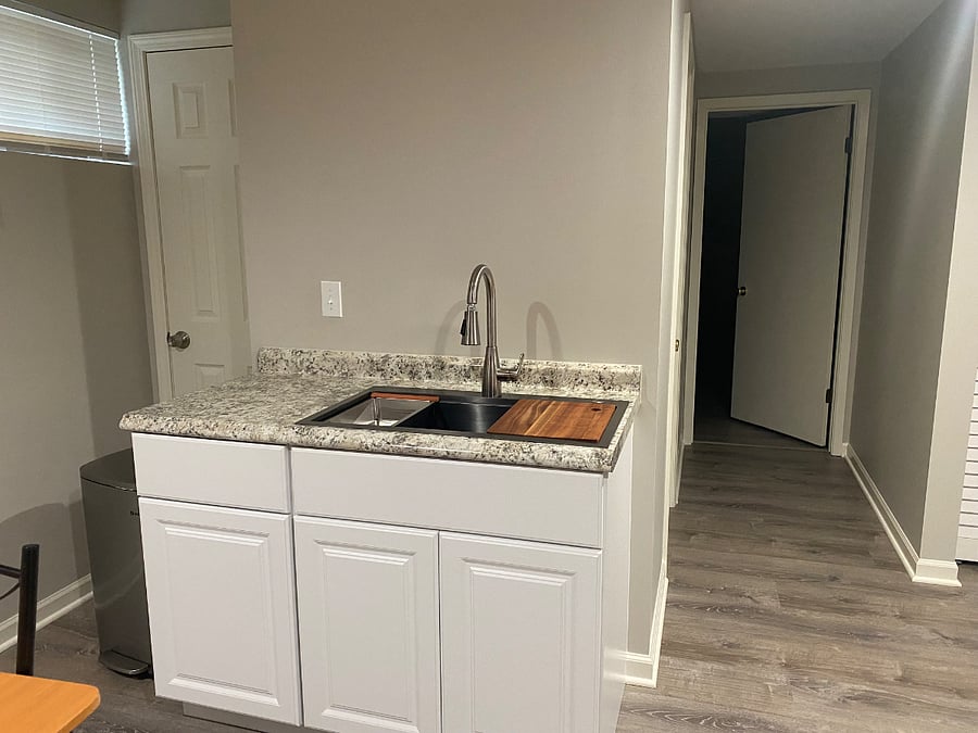 Furnished Finder property 581111_1 photo 16