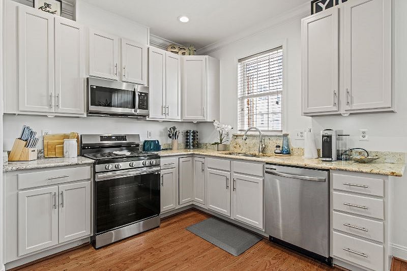Furnished Finder property 581123_1 photo 14