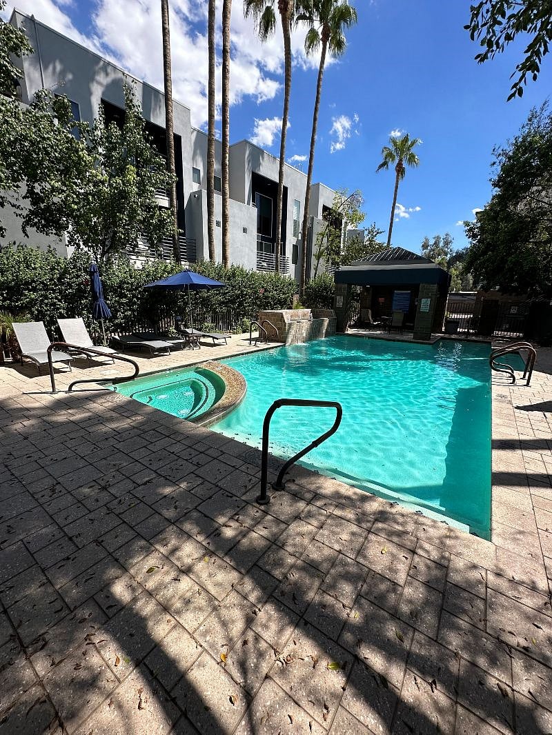 24/7 pool access.