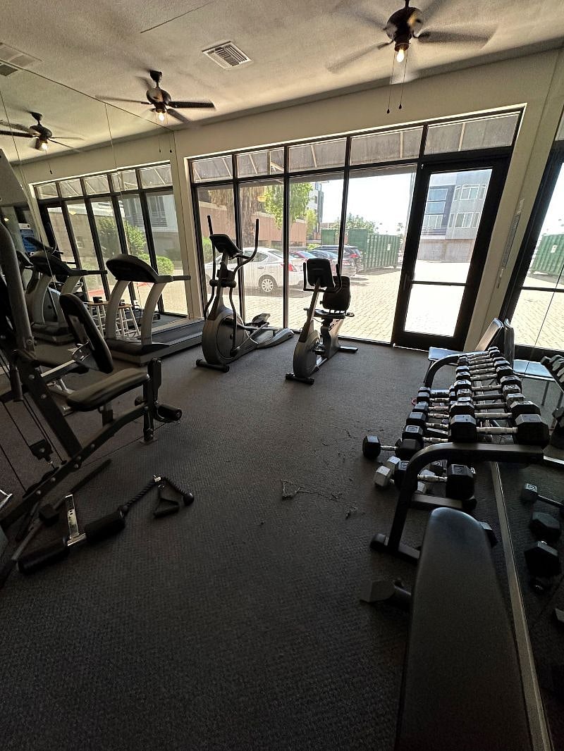 24/7 gym access.