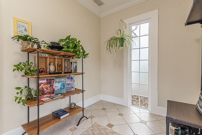 Front door entry way view