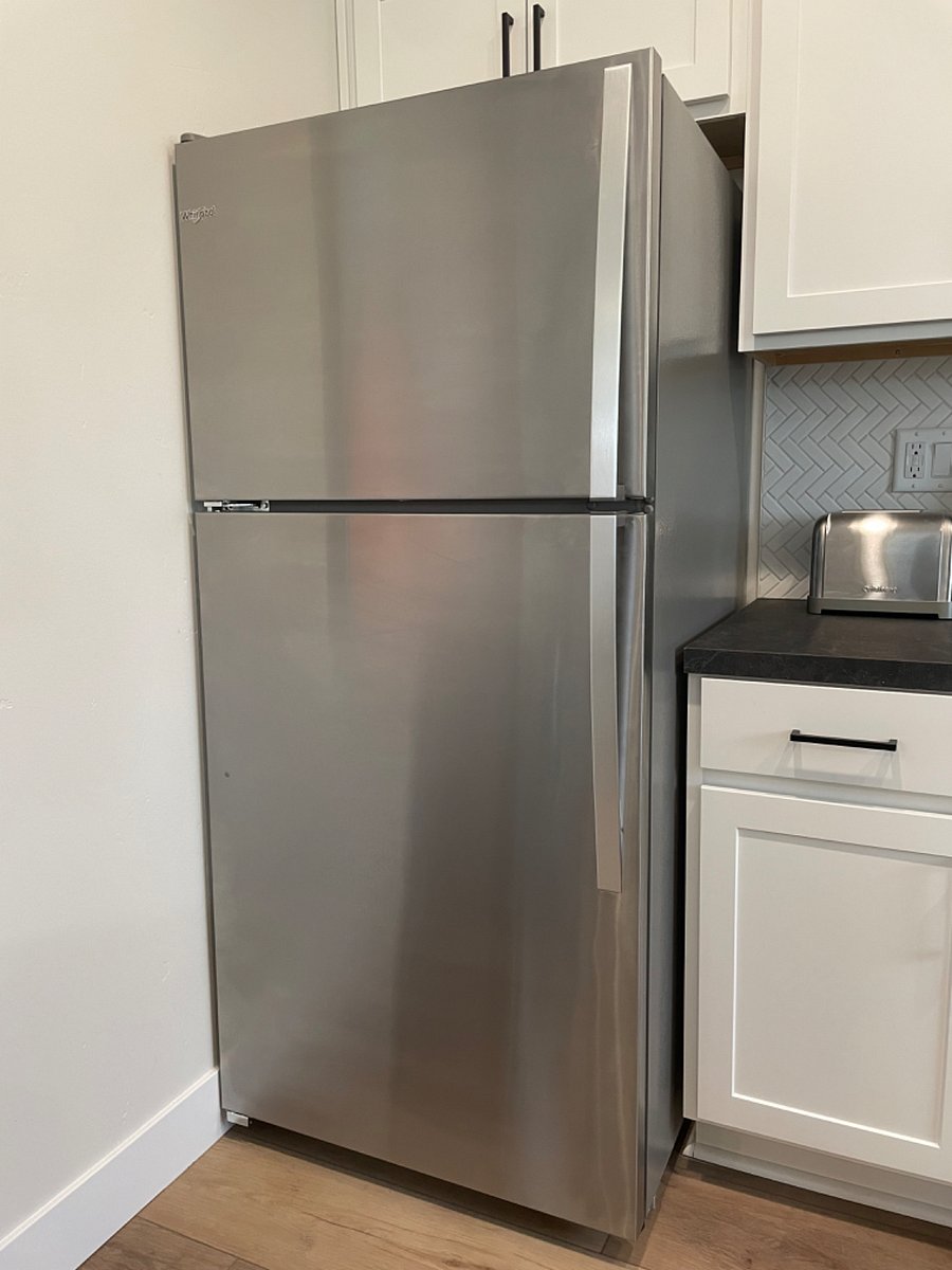 Full size fridge and freezer