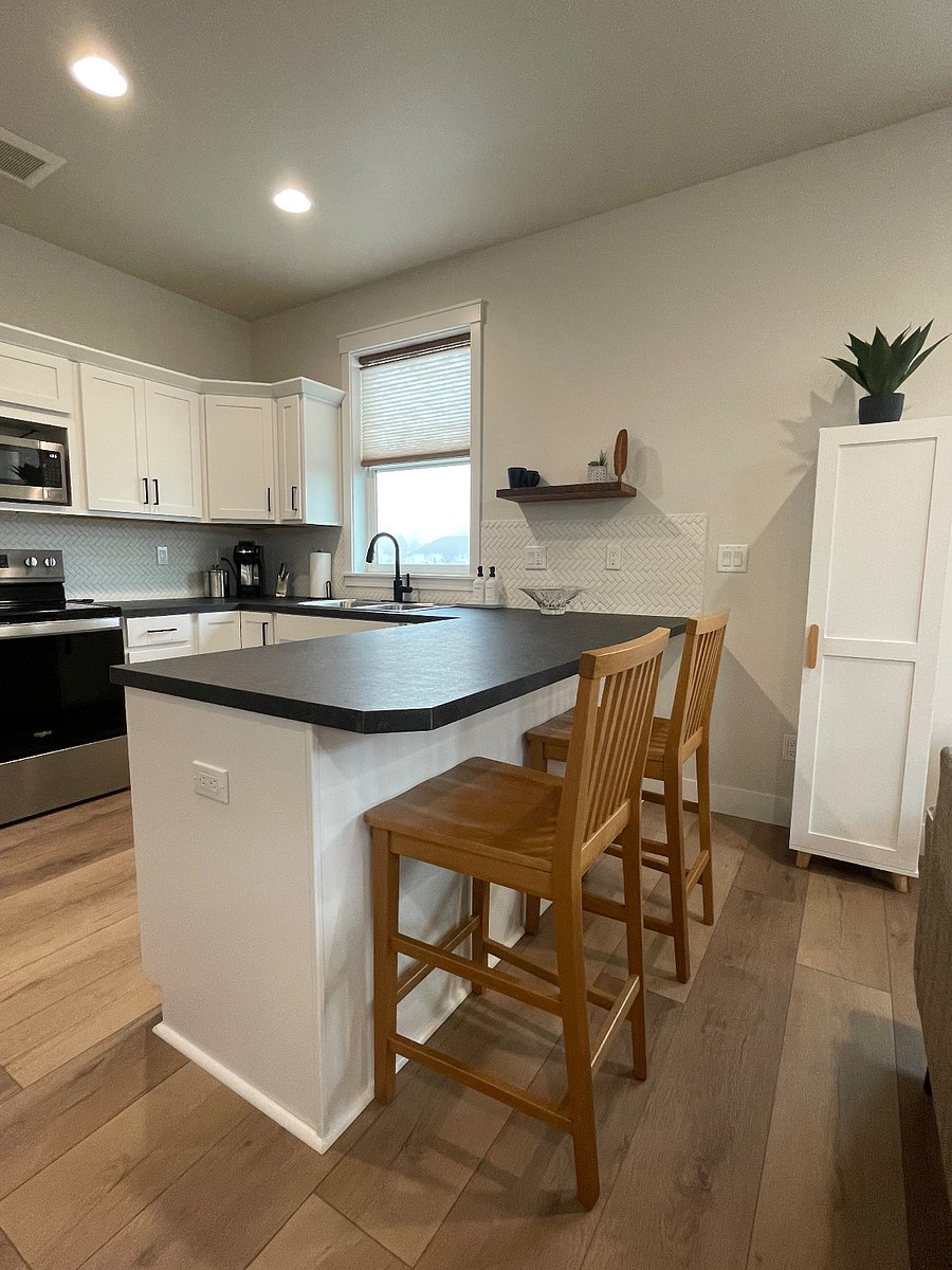 Furnished Finder property 581268_1 photo 18