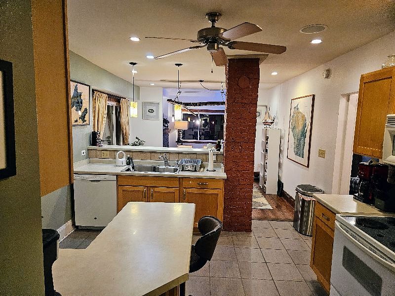 Furnished Finder property 581400_1 photo 13