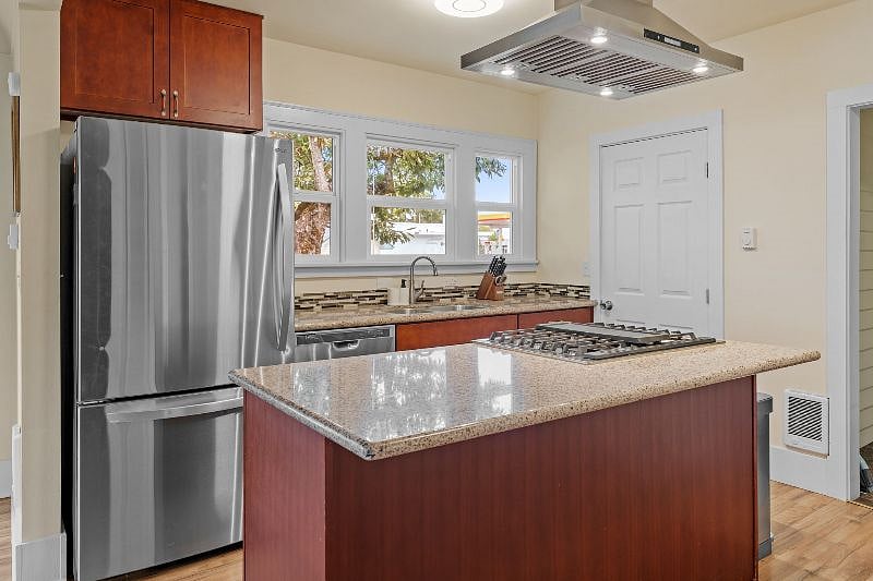 Furnished Finder property 581406_2 photo 10