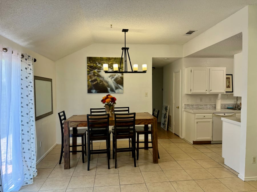 Furnished Finder property 581458_1 photo 2