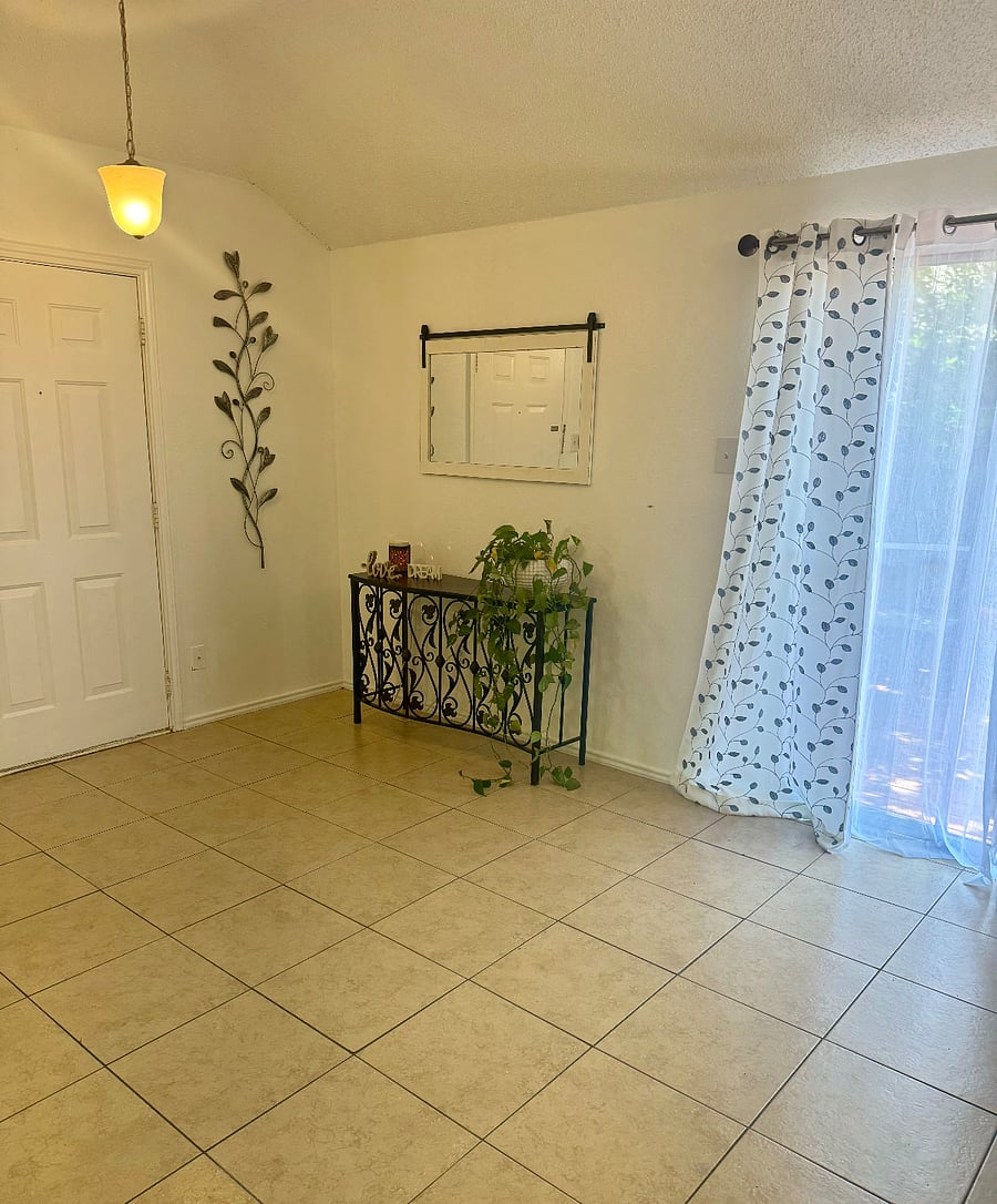 Furnished Finder property 581458_1 photo 6