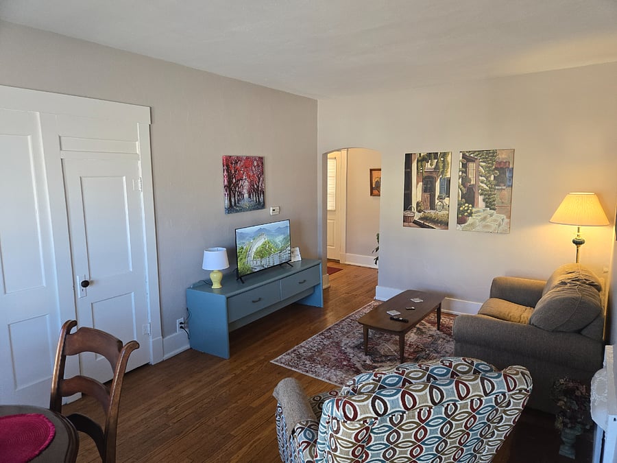 Furnished Finder property 581467_1 photo 3