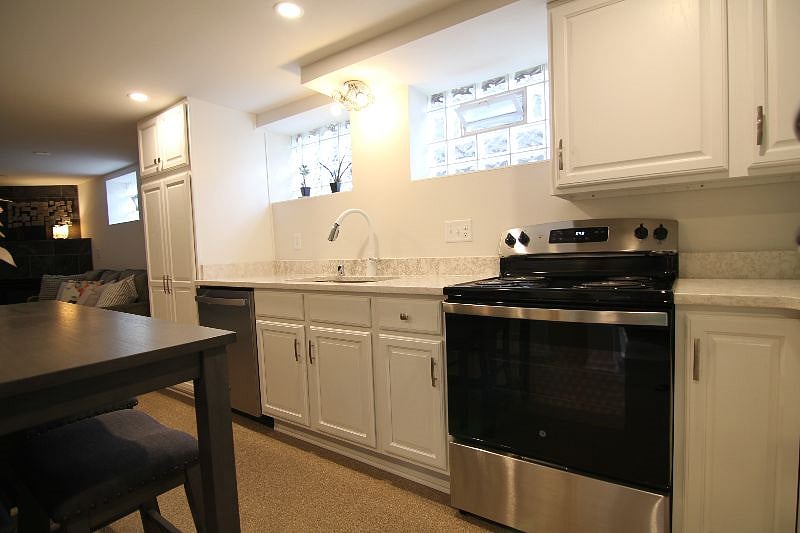 Furnished Finder property 581484_1 photo 8