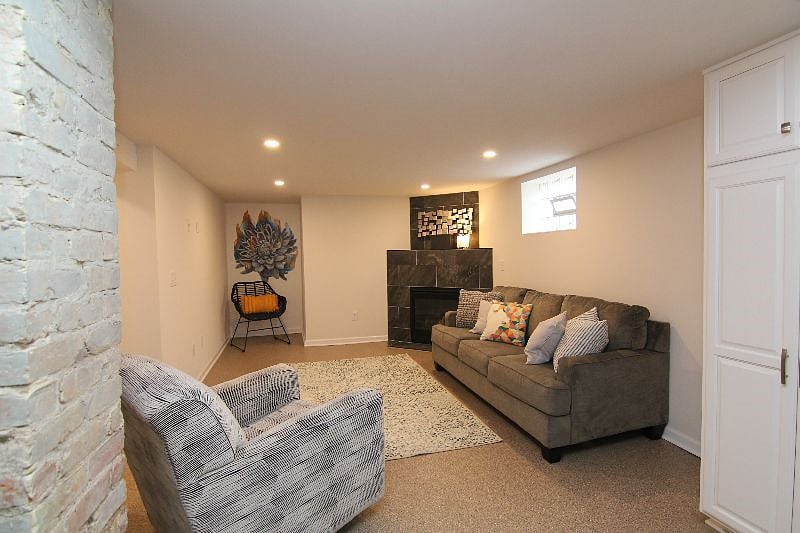 Wall across from couch now has wall mounted TV (keep looking for another pic that shows it)
