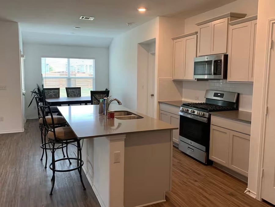 Furnished Finder property 581507_1 photo 17