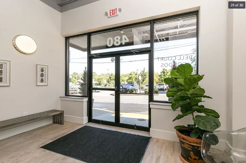 First floor entry way