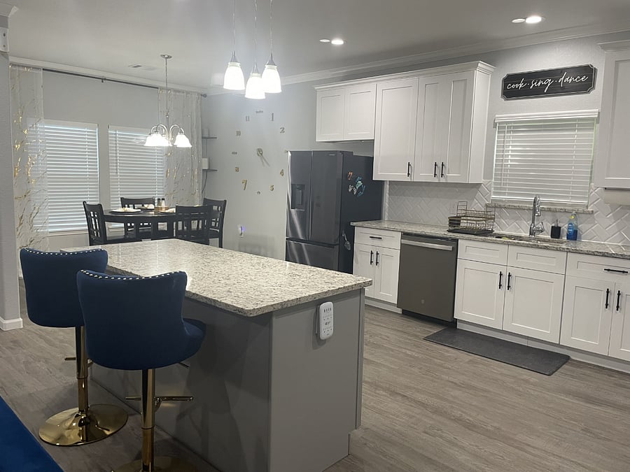 Furnished Finder property 581577_2 photo 8