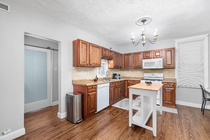 Furnished Finder property 581622_1 photo 10