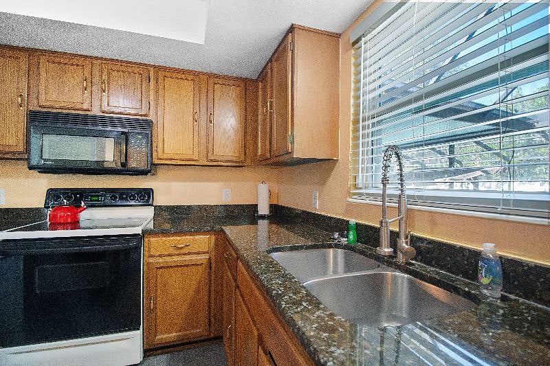 Furnished Finder property 581653_1 photo 13